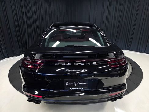 Used 2018 Porsche Panamera 4S image 10