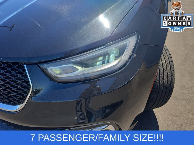 Used 2023 Chrysler Pacifica Touring-L FWD image 19