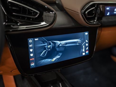 Used 2025 Ferrari 12Cilindri RWD image 44