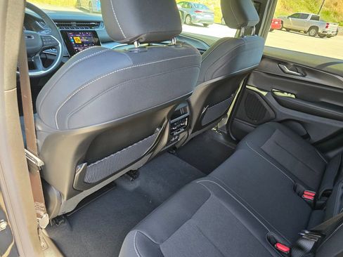 New 2026 Jeep Grand Cherokee Laredo X AWD/4WD image 22