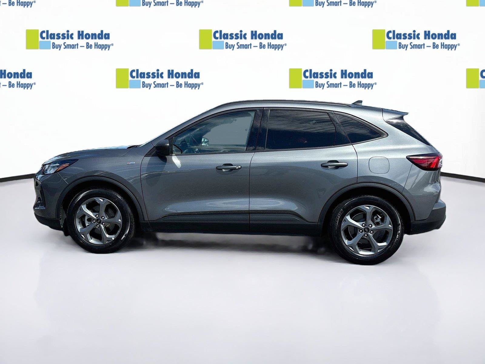Used 2025 Ford Escape ST-Line FWD image 4