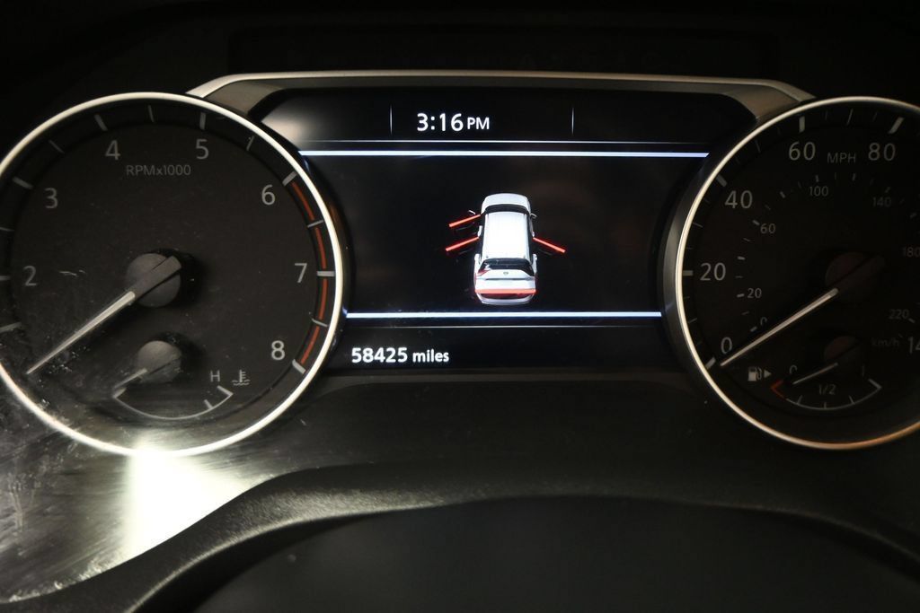Used 2024 Nissan Rogue SV FWD image 2
