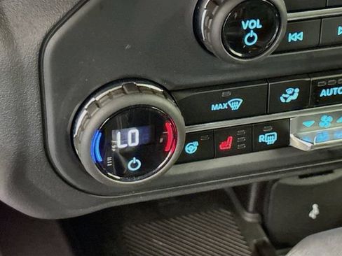 Used 2025 Ford Bronco Outer Banks AWD/4WD image 20