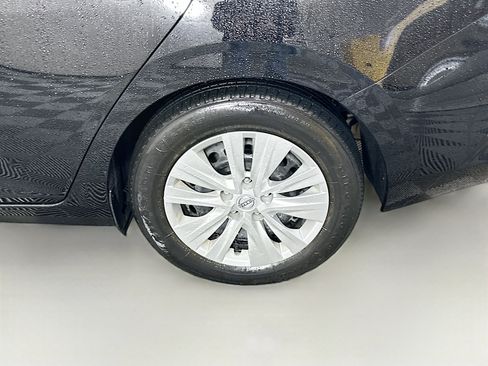 Used 2025 Nissan Sentra S image 11