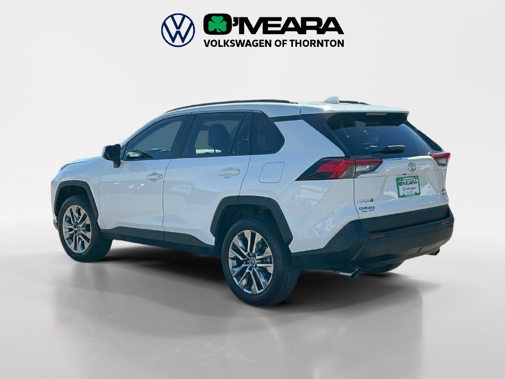 Used 2019 Toyota RAV4 XLE Premium w/ Cold Weather Package AWD/4WD image 3
