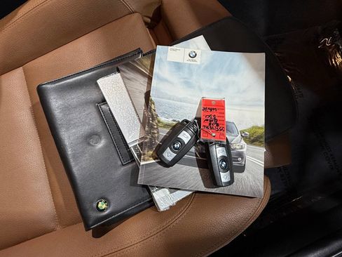 Used 2011 BMW 335i Sedan image 25