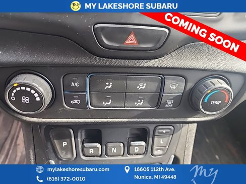 Used 2018 GMC Terrain SLE AWD/4WD image 13