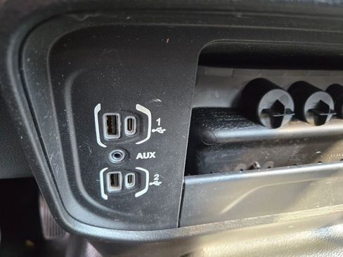 Used 2021 RAM 5500 Tradesman w/ Chrome Appearance Group image 27