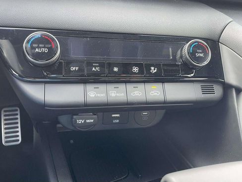 New 2026 Hyundai Elantra Sport image 33