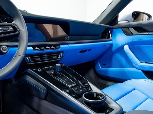 Used 2024 Porsche 911 Carrera image 14
