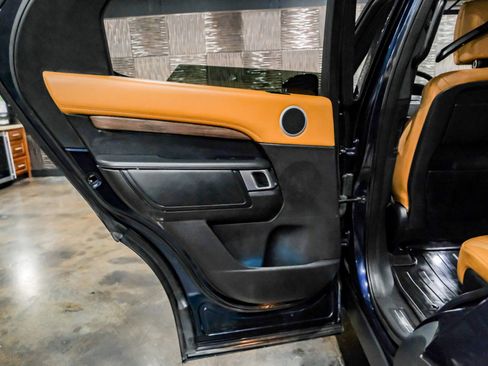 Used 2019 Land Rover Discovery HSE Luxury image 41