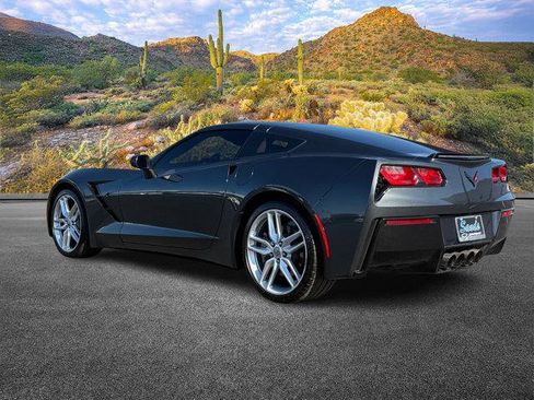 Used 2018 Chevrolet Corvette Stingray Coupe w/ 1LT image 7