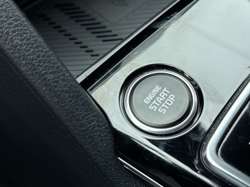Used 2024 Kia Sportage EX FWD image 23