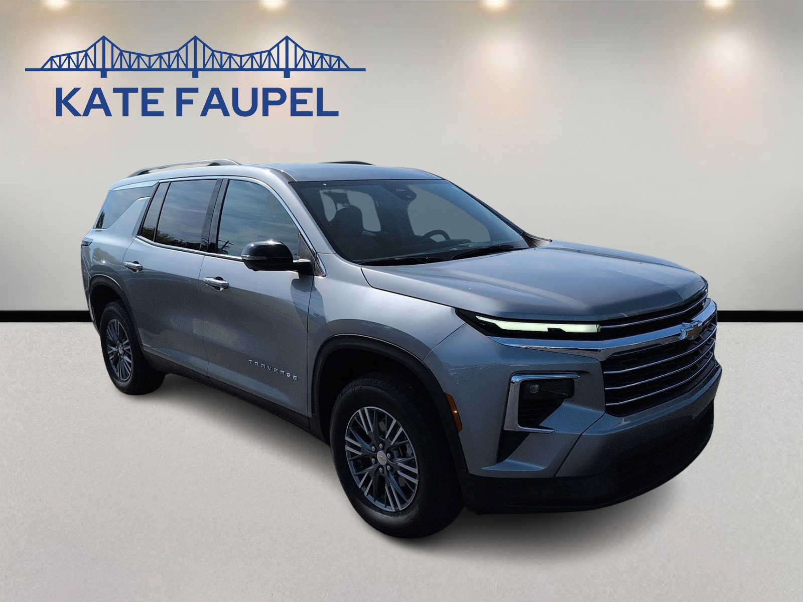 Used 2026 Chevrolet Traverse LT w/ Driver Confidence Package FWD image 1