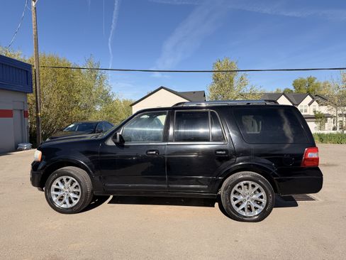 Used 2016 Ford Expedition Limited w/ Equipment Group 301A RWD image 8