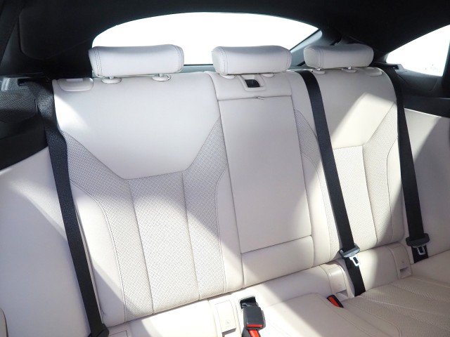 Used 2023 BMW i4 eDrive40 RWD image 16