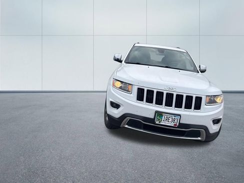 Used 2015 Jeep Grand Cherokee Limited w/ Trailer Tow Group IV AWD/4WD image 3