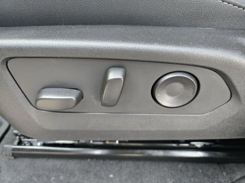 New 2026 GMC Canyon Elevation w/ Convenience Package image 12