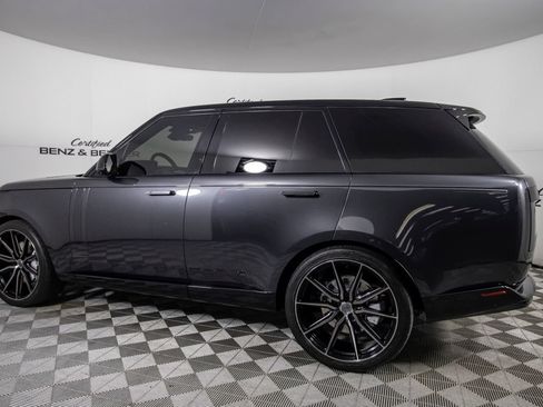 Used 2024 Land Rover Range Rover SE AWD/4WD image 9