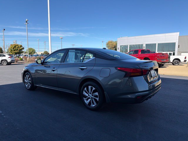 Used 2025 Nissan Altima 2.5 S FWD image 4