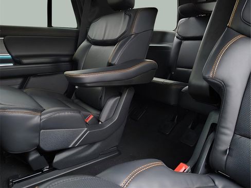 New 2026 Ford Expedition Tremor image 34