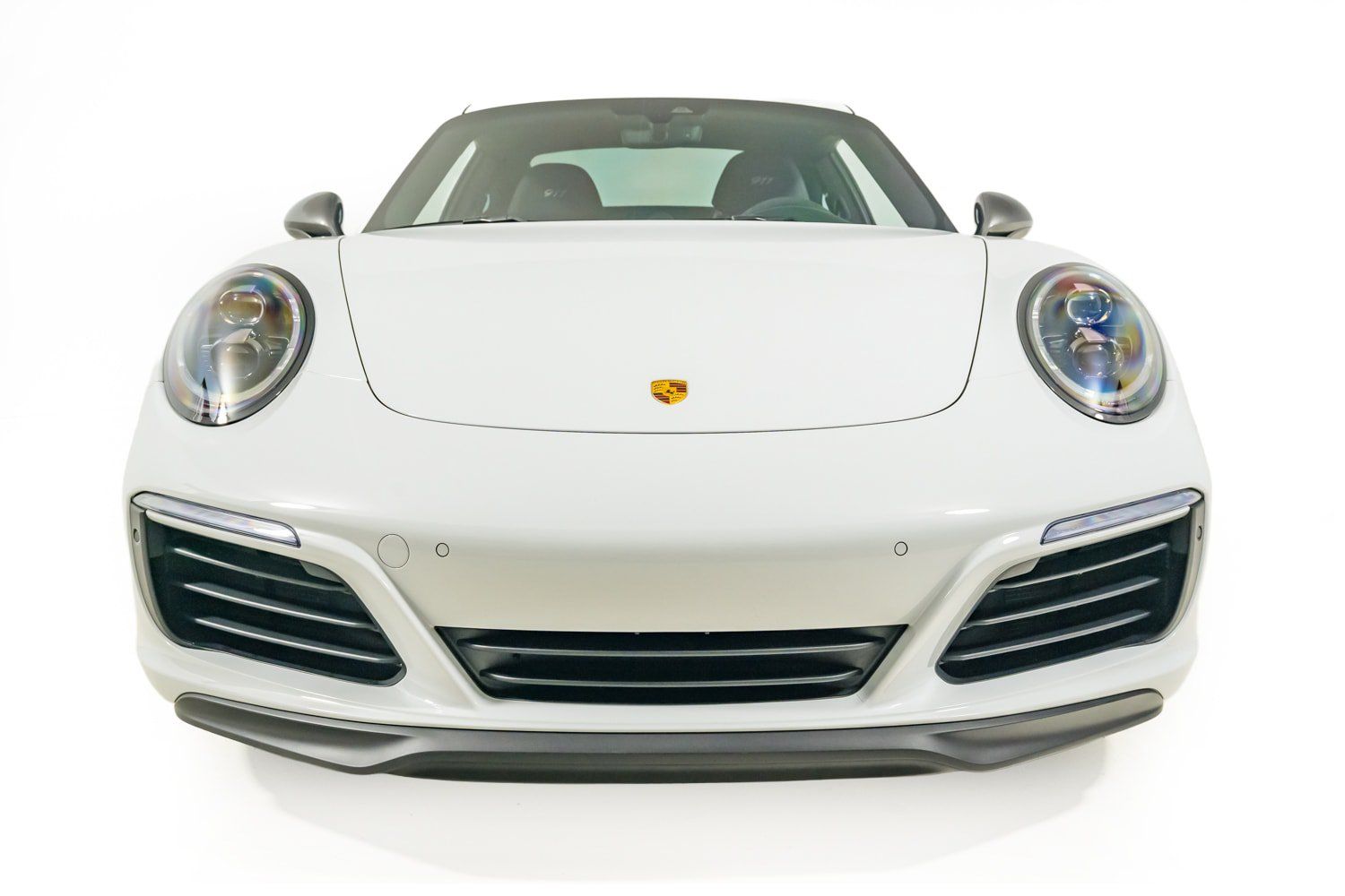 Used 2018 Porsche 911 Carrera T w/ Carrera T Interior Package RWD image 5