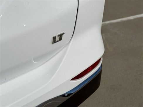 Used 2020 Chevrolet Equinox LT image 6