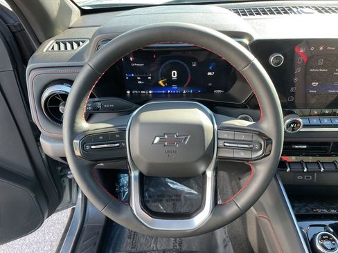 Used 2024 Chevrolet Colorado Z71 w/ Z71 Convenience Package 2 image 13