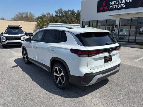 New 2026 Volkswagen Tiguan SE FWD image 4