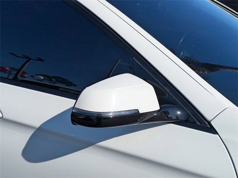 Used 2016 BMW 528i xDrive 528i xDrive image 11