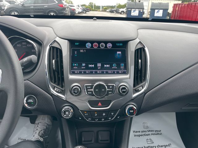 Used 2016 Chevrolet Cruze LT w/ Sun And Sound Package FWD image 12