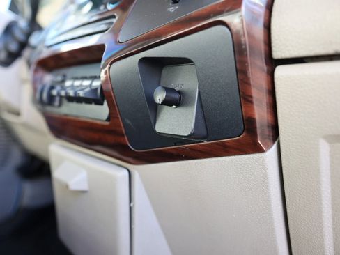 Used 2008 Ford F250 Lariat image 49