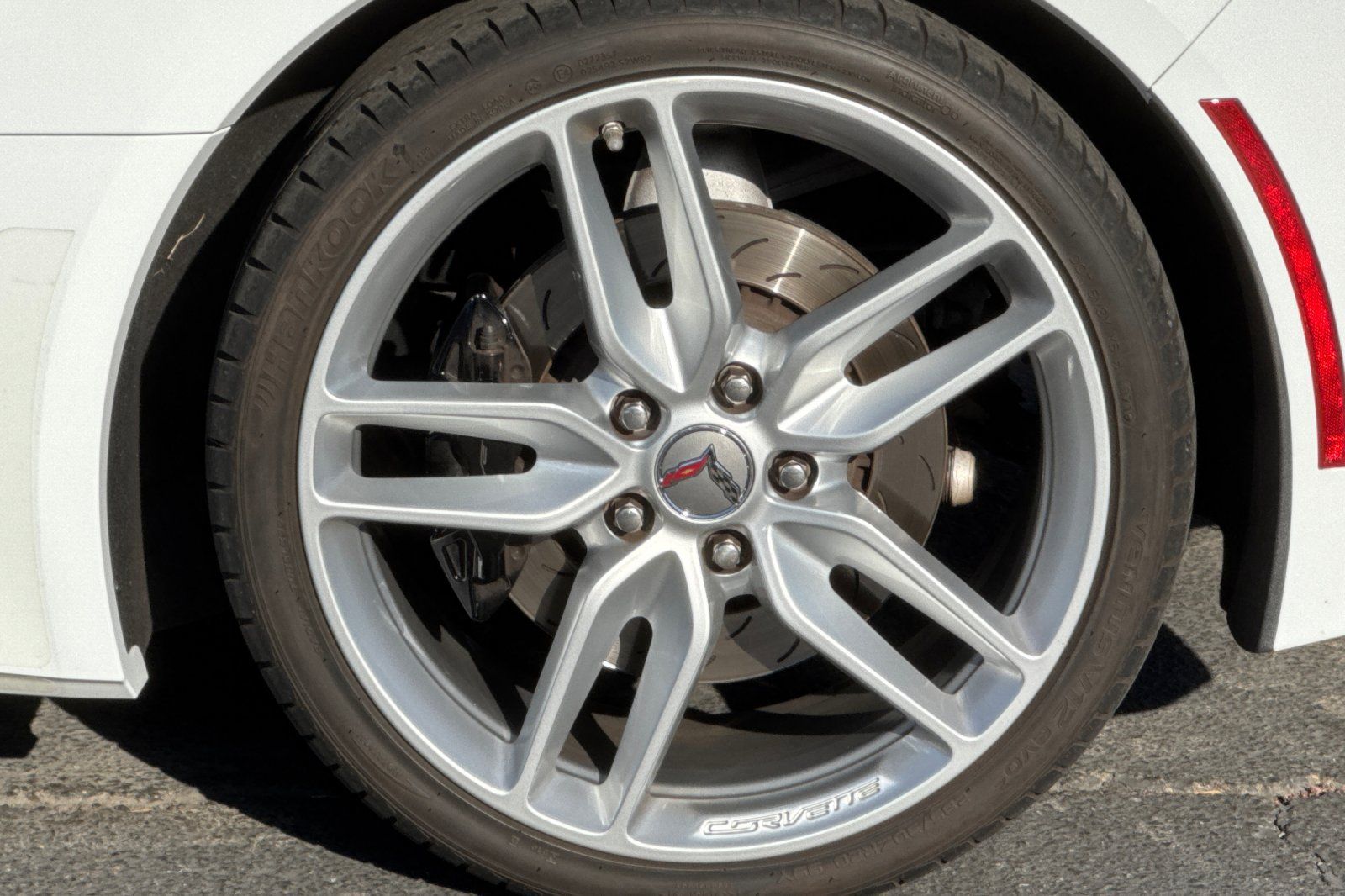 Used 2017 Chevrolet Corvette Stingray Coupe RWD image 44