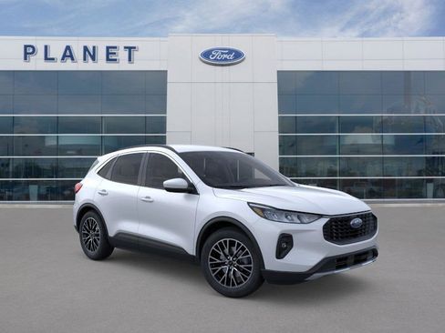 New 2026 Ford Escape SE image 9