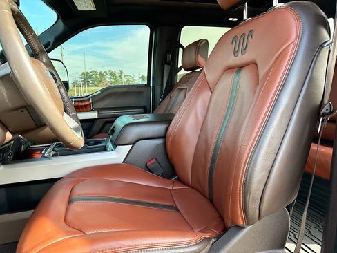 Used 2020 Ford F250 King Ranch w/ King Ranch Ultimate Package AWD/4WD image 8
