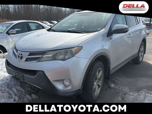 Used 2015 Toyota RAV4 XLE image 1