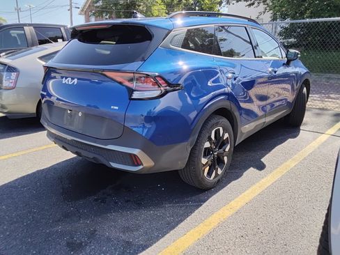 Used 2023 Kia Sportage X-Line w/ X-Line Premium Package AWD/4WD image 6
