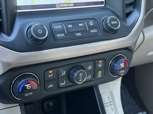 Used 2019 GMC Acadia Denali image 19