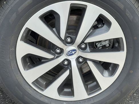 Used 2023 Subaru Outback Premium AWD/4WD image 6