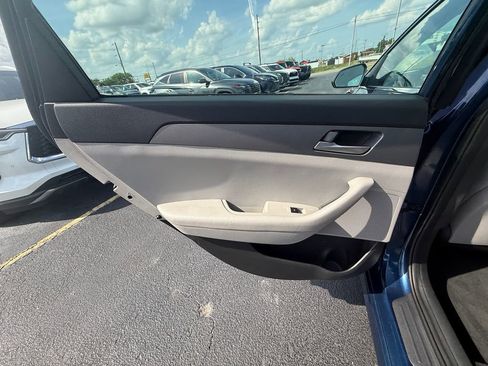 Used 2019 Hyundai Sonata SE image 18