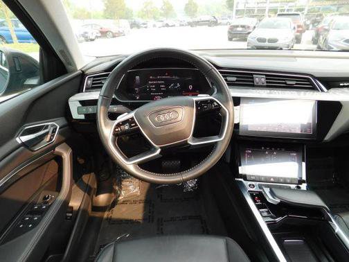 Used 2021 Audi e-tron Premium w/ Convenience Plus Package AWD/4WD image 16