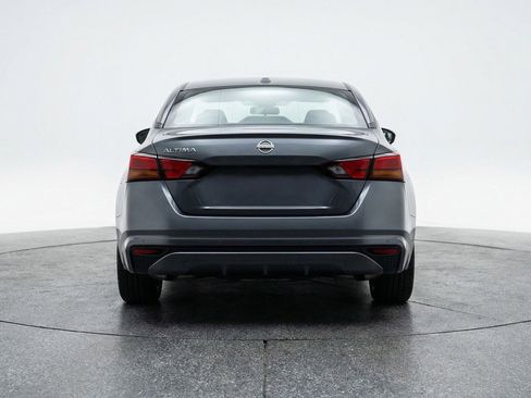 Used 2025 Nissan Altima 2.5 SV image 7