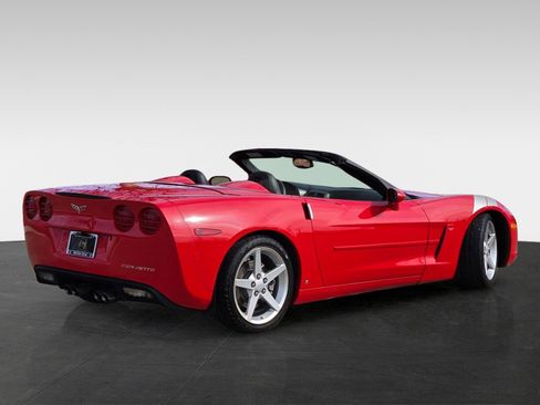 Used 2007 Chevrolet Corvette Convertible w/ Preferred Equipment Group image 4