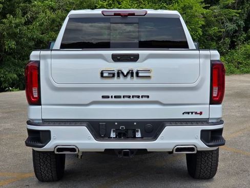 New 2026 GMC Sierra 1500 AT4 w/ AT4 Premium Package AWD/4WD image 4