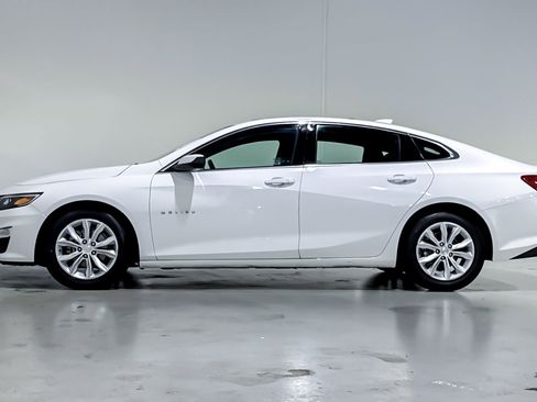 Used 2024 Chevrolet Malibu LT FWD image 2