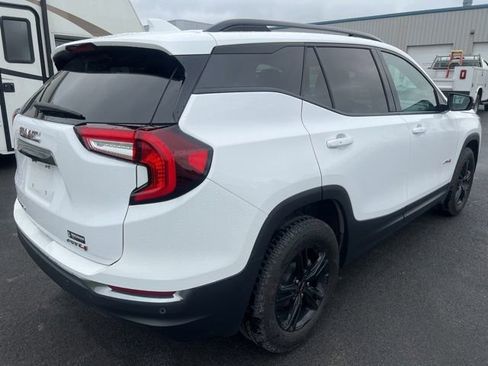 Used 2024 GMC Terrain AT4 AWD/4WD image 3