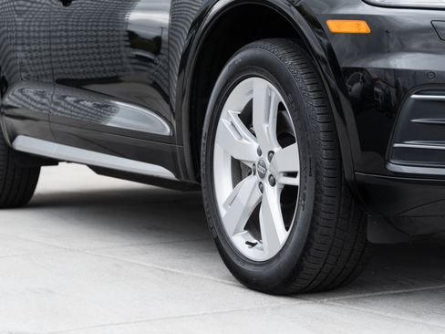 Used 2018 Audi Q5 2.0T Premium Plus w/ Premium Plus Package image 4