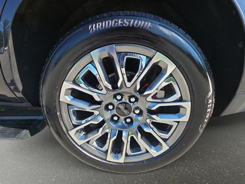 Used 2023 GMC Yukon Denali Ultimate AWD/4WD image 35