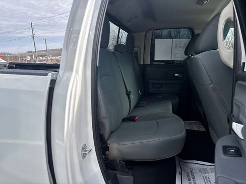 Used 2017 RAM 1500 Classic SLT image 40