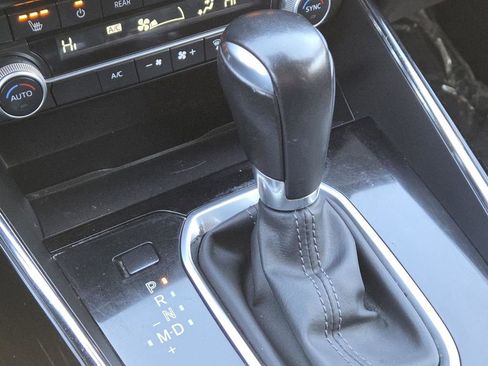 Used 2023 MAZDA CX-9 Touring image 28